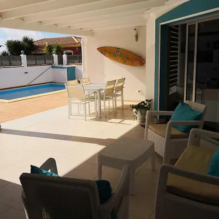 Vandrarhem Surfintrip Academy&camp *