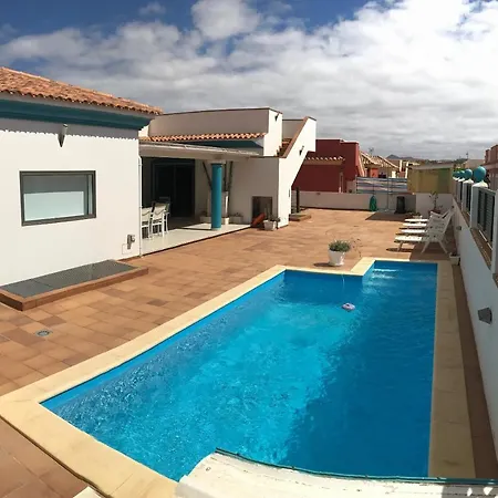 Auberge de jeunesse Surfintrip Academy&camp *