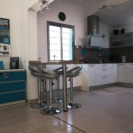 Auberge de jeunesse Surfintrip Academy&camp *