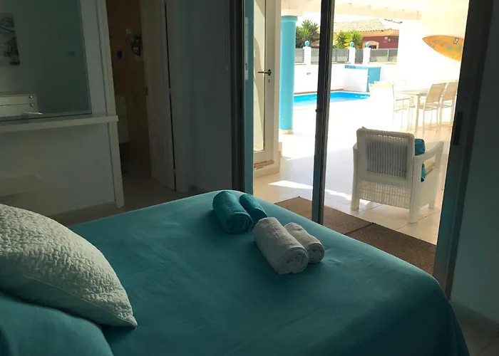 Vandrarhem Surfintrip Academy&camp Corralejo