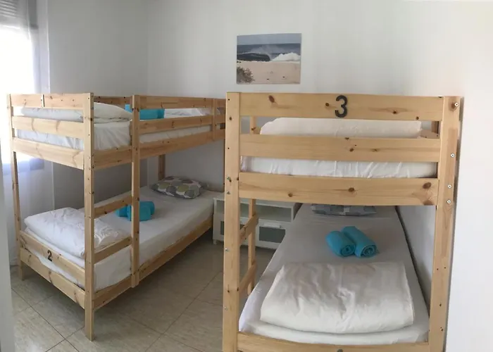 Hostel Surfintrip Academy&camp