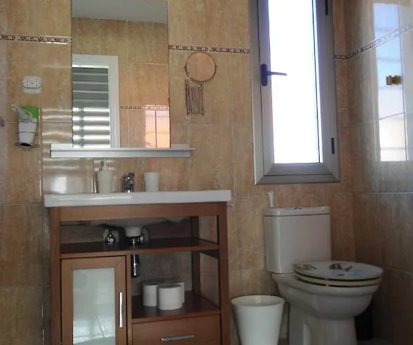 Hostel Surfintrip Academy&camp